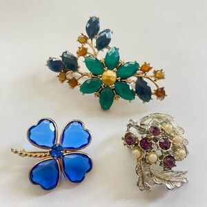 Vintage Floral and Heart Brooch Set